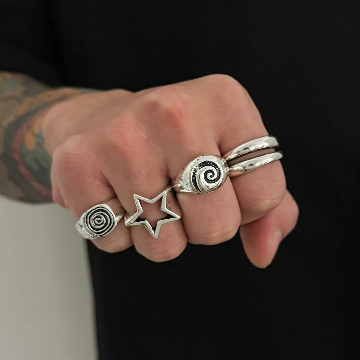 4Ps/Set Hiphop Punk Hollow Pentagram Rings for Men Women Vintage Geometric Thread Vortex Opening Rings Set Gothic Jewelry Gifts