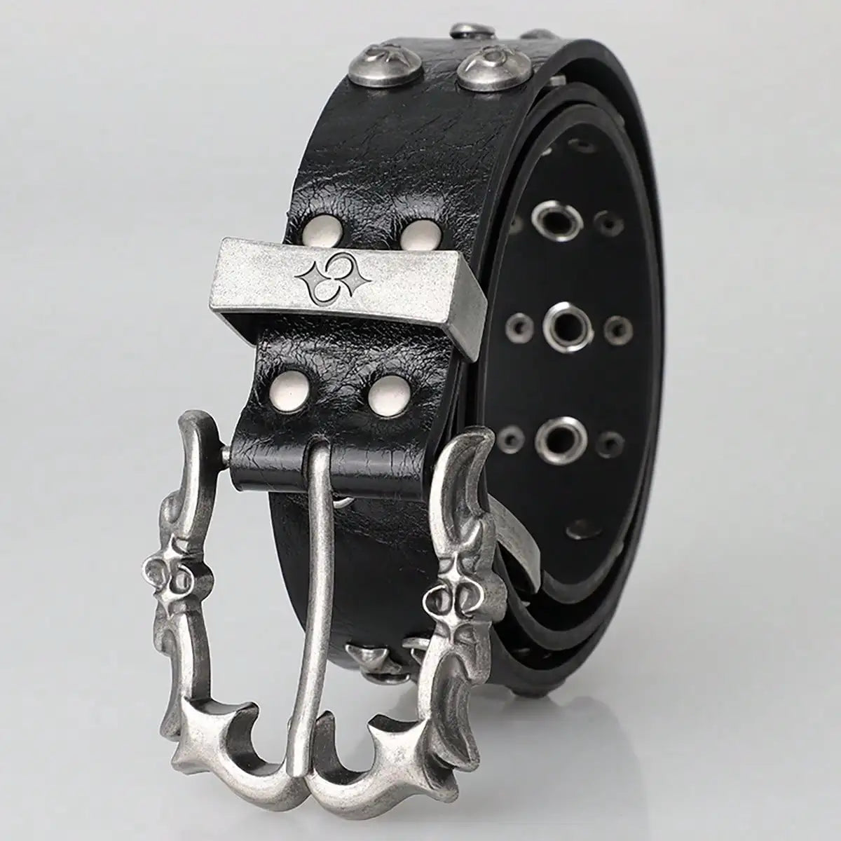 Black Y2K Gothic Star Belt – Crackle-Finish Strap with Ornate Antique Silver Buckle, Star Rivets & Grommets